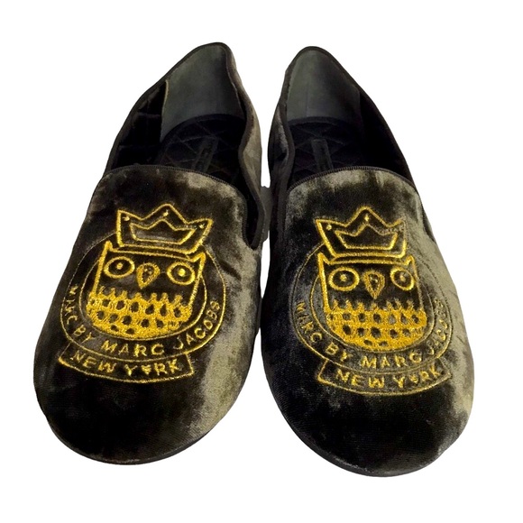 MARC BY MARC JACOBS Black Velvet Owl Smoking Slipper - Picture 5 of 14